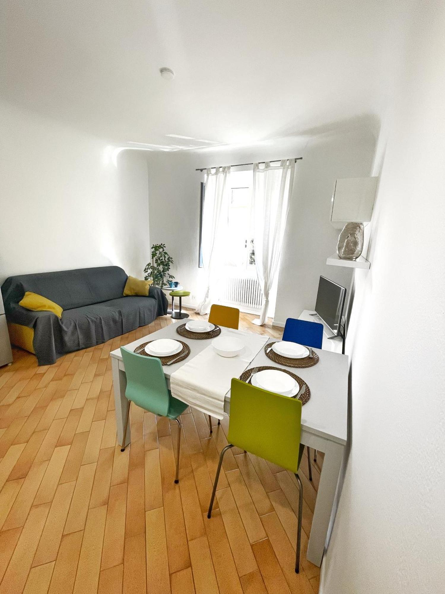 Appartement Ampio E Accogliente Bilocale - Fara 1, Porta Nuova à Milan Extérieur photo